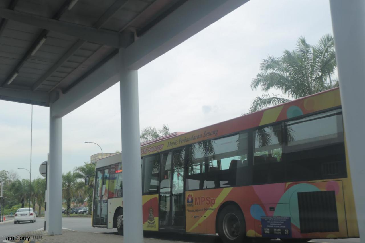 Jam Hotel Kota Warisan Sepang @ Erl Salak Tinggi, Klia 1-2 & F1 المظهر الخارجي الصورة